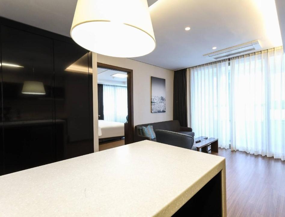 Haeundae Wide Ocean View & Residence Busan Exterior photo